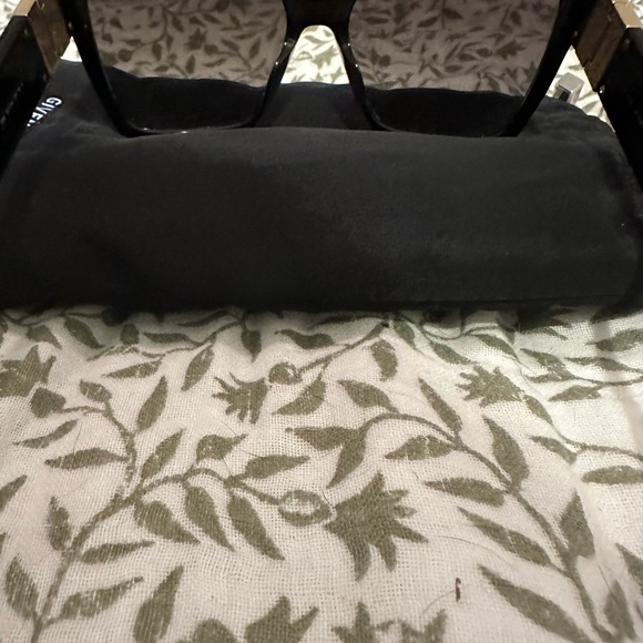 Givenchy Sunglasses - Picture 3 of 4